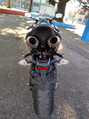 Yamaha Yzf R1
