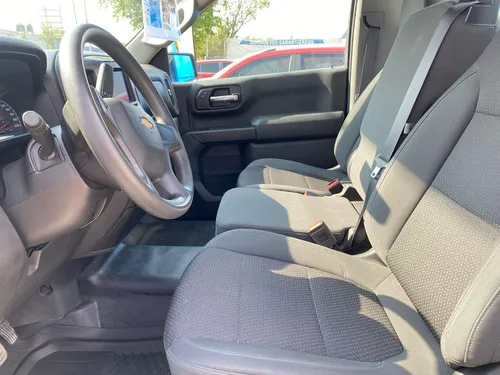 Chevrolet Silverado 4.3 V6 1500 WT Cabina Regular 4x2 At