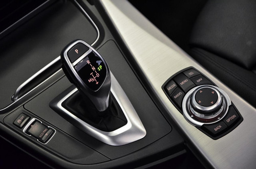 Imagem 5 de 7 de Bmw Serie 3 2013 2.0 Sport Aut. 4p 184 Hp