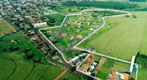 Imagem 3 de 10 de Terrenos - Ref: V13517
