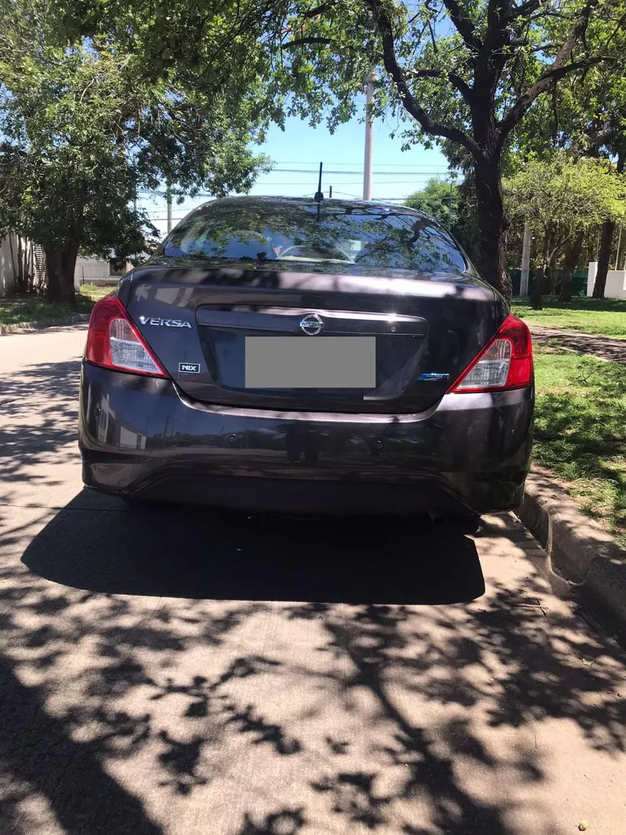 Nissan Versa 1.6 Sense Mt