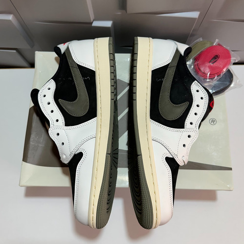 Air Jordan 1 Low Travis Scott Olive 41 (Usado)