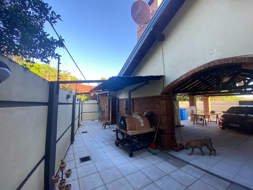 Imagen 25 de 28 de Hermosa Casa En Venta En Cambyreta