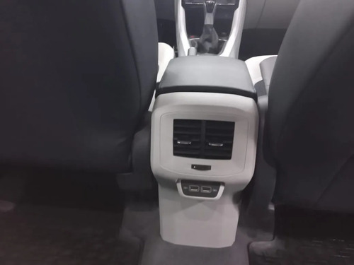 Imagen 11 de 25 de Volkswagen T Cross Highline At