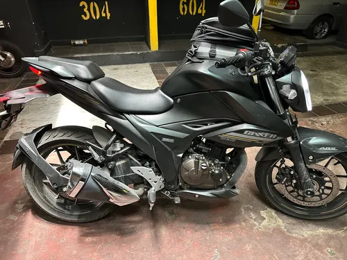 Gixxer 250 Como Nueva