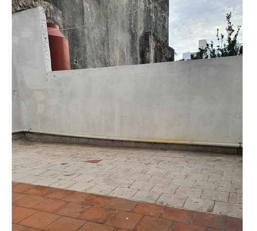 Imagen 18 de 18 de Casa Interna En Excelente Estado, Compuesta Por Dos Departamento Con Acceso Independiente, Uno De 2 Dormitorios En Planta Baja Y Otro De 1 Dormitorio En Planta Alta.