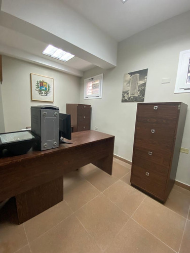 Casa Comercial En Venta En La Castellana