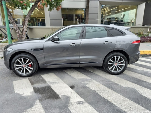 Imagen 2 de 11 de Jaguar F Pace S V6 2019