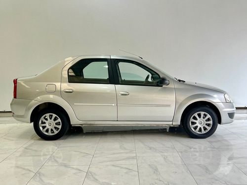 Renault Logan Logan Expression 1.0 16V (flex)