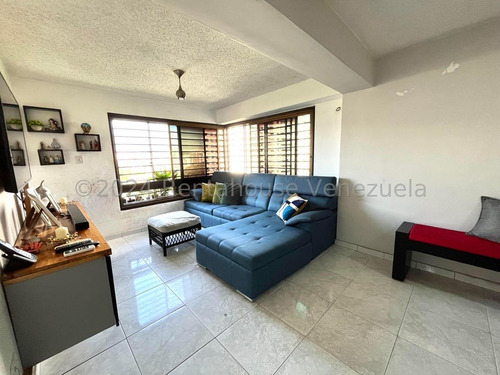 Venta De Apartamento En El Paraiso   Caracas