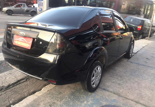 Imagem 13 de 14 de Ford Fiesta Sedan 2012 1.6 Fly Flex 4p