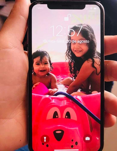 iPhone XS 64 Gb Prata 4 Gb Ram