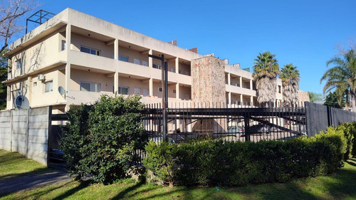 Monoambiente En Alquiler Con Balcón Y Parrilla