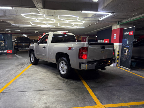 Chevrolet Cheyenne 5.3 2500 Cab Ext B 4x4 Mt