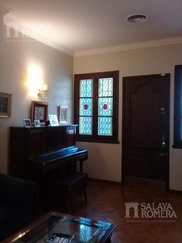 Imagen 7 de 30 de Casa 390 Metros, Hermoso Lote Y Jardin - La Lucila