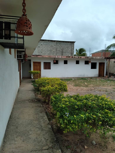 Imagen 4 de 7 de En Venta Casa Tipo Posada En Tucacas Morrocoy