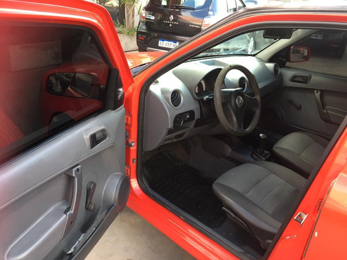Volkswagen Gol 1.4 Power 83cv 5 P 2013