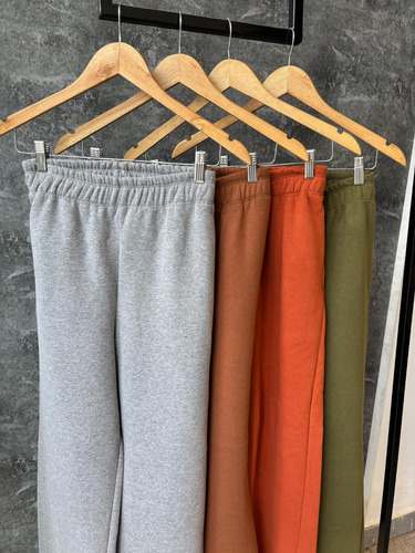 Jogging Frisa Mujer Talles Grandes Moda Invierno 2025
