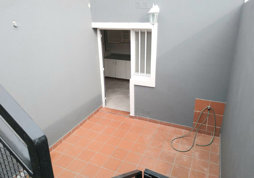 Imagen 18 de 19 de Planta Alta Con Cochera Impecable