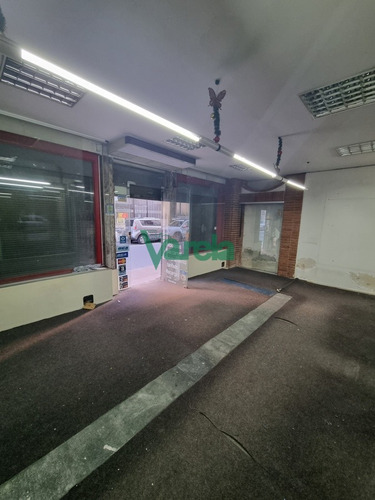 Local Comercial En Alquiler Ciudad Vieja 113 M2