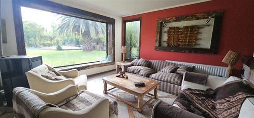 Casa En Venta De 7 Dorm. En Calera De Tango