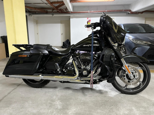 Harley Davidson Street Glide Cvo