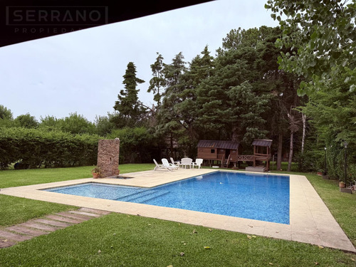 Venta Casa 4 Ambientes, Jacuzzi. Apta Credito. Parque Sakura. Exaltacion De La Cruz