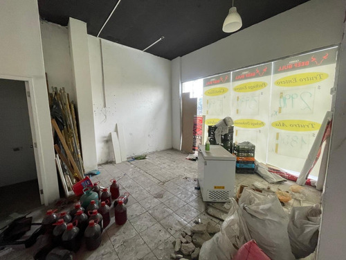 Arriendo Local Comercial De 67,82 M2, Metro Monte Tabor