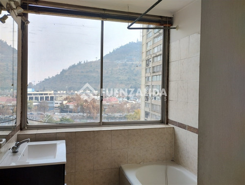 Departamento En Venta De 2 Dorm. En Providencia