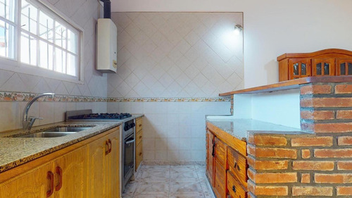 Imagen 12 de 28 de Casa En La Plata Calle 74 E/ 9 Y 10 - Dacal Bienes Raices