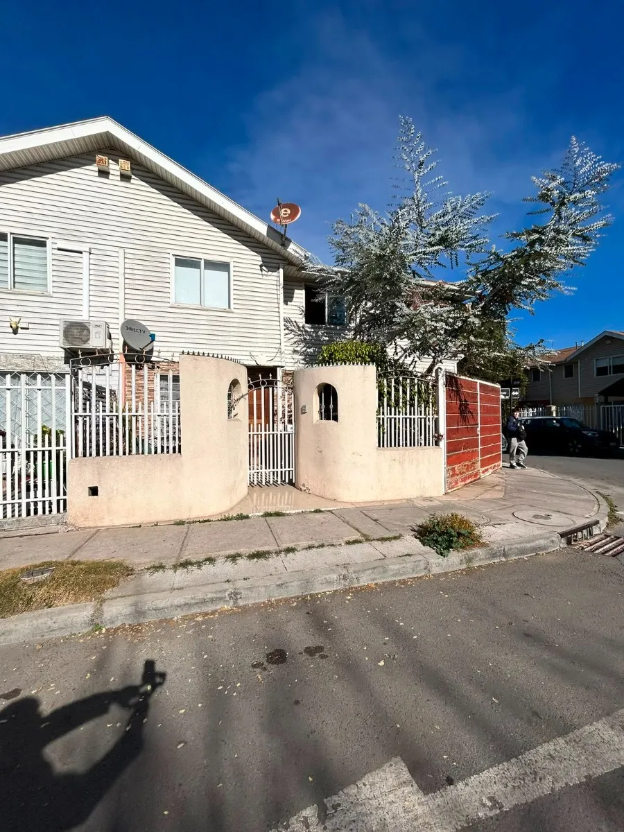 Imagen 1 de 23 de Oportunidad En Jardines De Sta María, Casa + Local Comercial