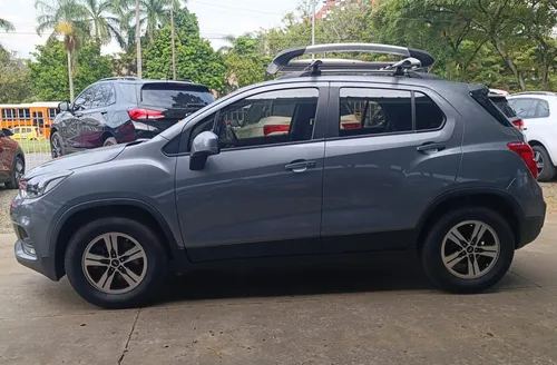 Chevrolet Tracker Ls Mt 1800 Cc 4x2 Abs 2 Airbag
