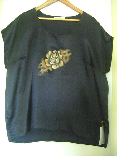 Remera De Fiesta Sin Manga Pintada A Mano