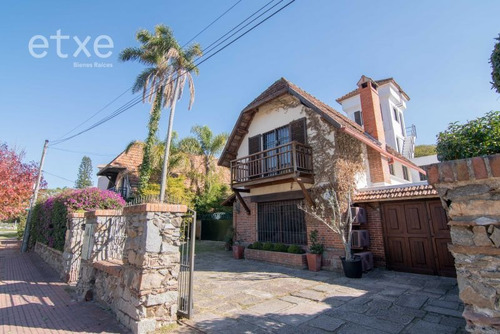 Casa En Venta De 3 Dormitorios En Carrasco