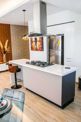 Venta Apto Amueblado En Torre Familiar, Moderna Con Area Social En Bella Vista