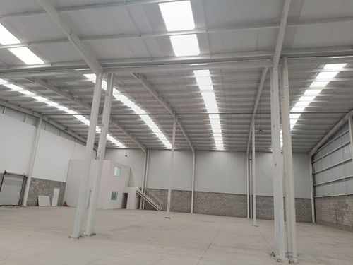Nave Industrial Nueva En San Juan Del Llanito, Apaseo El Alto, Gto
