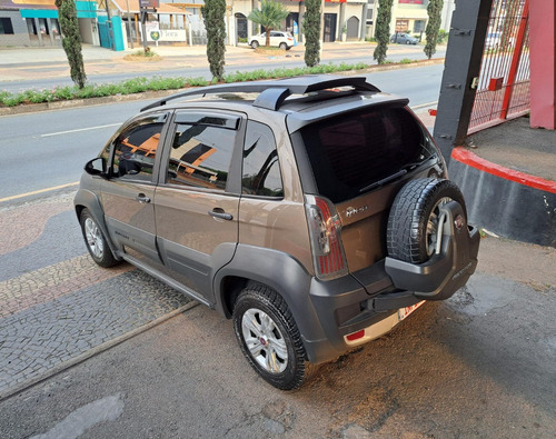 Fiat Idea 1.8 16v Adventure Flex 5p