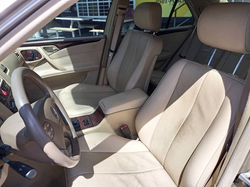 Imagen 7 de 10 de Mercedes Benz E-240