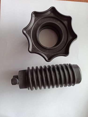 Tornillo Sujetador Llanta De Refacción Ateca 22/23 Original (Usado)