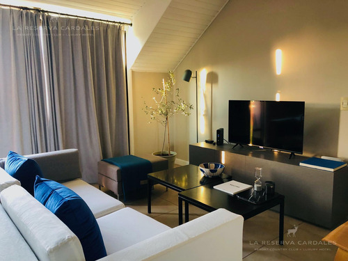 Departamento De 2 Ambientes En Alquiler Temporario - Verano