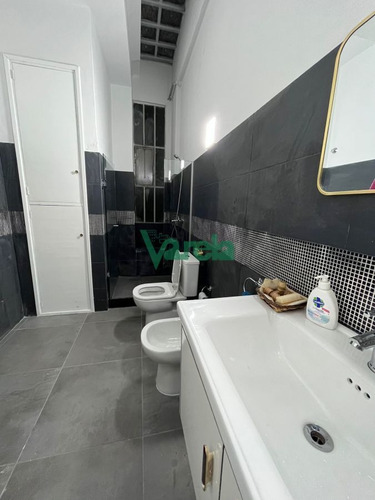 Imagen 5 de 10 de Venta Apartamento 1 Dormitorio Centro Gran Metraje Balcon - Montevideo Centro Montevideo