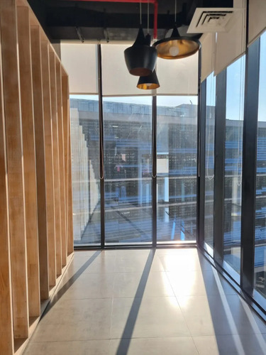 Amoblada  Estaciones De Trabajo 332m2 Recepcion  Privados 