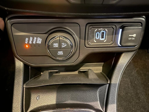 Imagem 22 de 24 de Jeep Renegade 1.3 T270 Turbo Flex S 4x4 At9 Pf