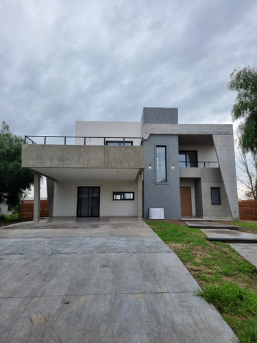 Casa Venta El Cantón - Barrio Norte Vista A La Laguna - Directo - 4 Ambientes - Belén De Escobar - Rápido Acceso A Autopista