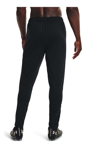 Imagen 4 de 6 de Pantalon Under Armour Challenger Training Para Hombre