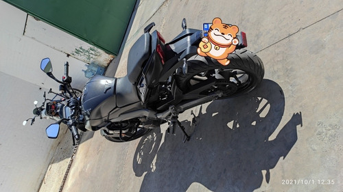 Imagen 2 de 4 de Bajaj Dominar 400