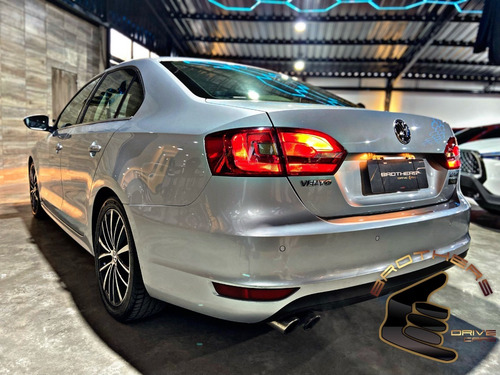 Imagen 6 de 21 de Volkswagen Vento 2.0 Sportline Mt