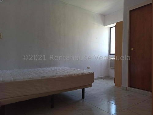 Imagen 8 de 17 de Venta Apartamento 2 Habitaciones Zona Centro Estef 22-12700