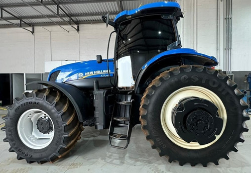 Trator New Holland T7-260 Ano 2015