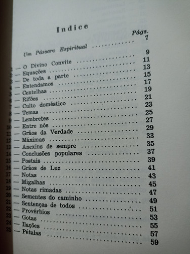 Livro Gotas De Luz , Francisco Cândido Xavier - 8 I